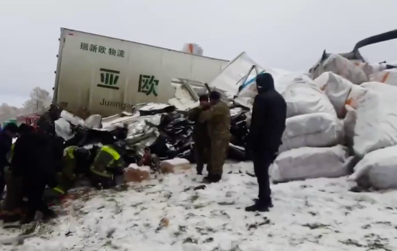 Фото Опубликованы страшные кадры смертельного ДТП на трассе Р-255 «Сибирь» 3 - Сиб.ФМ Фото Опубликованы страшные кадры смертельного ДТП на трассе Р-255 «Сибирь» 3